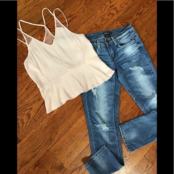 Garage Soft Pink Strappy Ruffle Top Size M - Picture 3 of 16